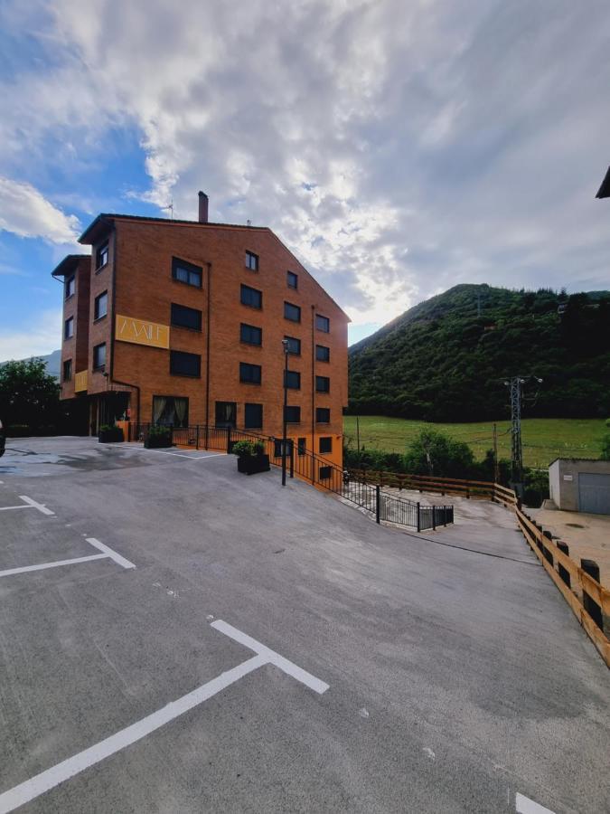 Maile Apartamentos Potes Luaran gambar