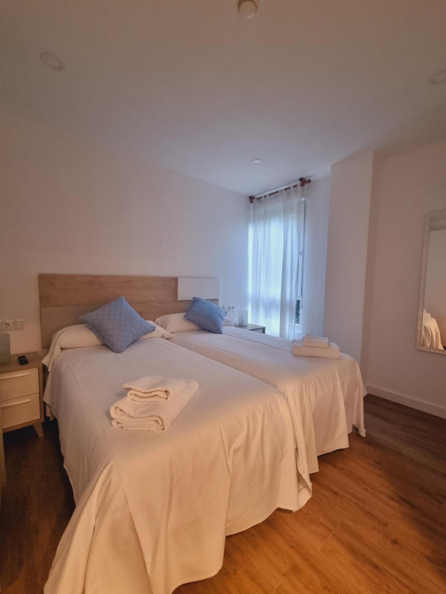 Maile Apartamentos Potes Bilik gambar