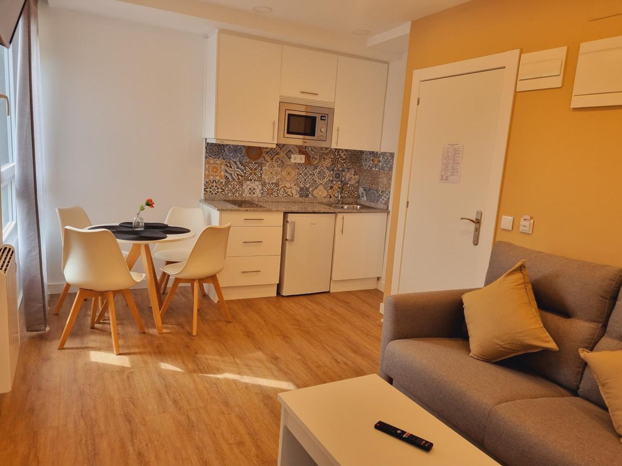 Maile Apartamentos Potes Bilik gambar